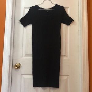 Forever 21 knitted midi  dress in black size  XL plus shirt sleeves crew neck